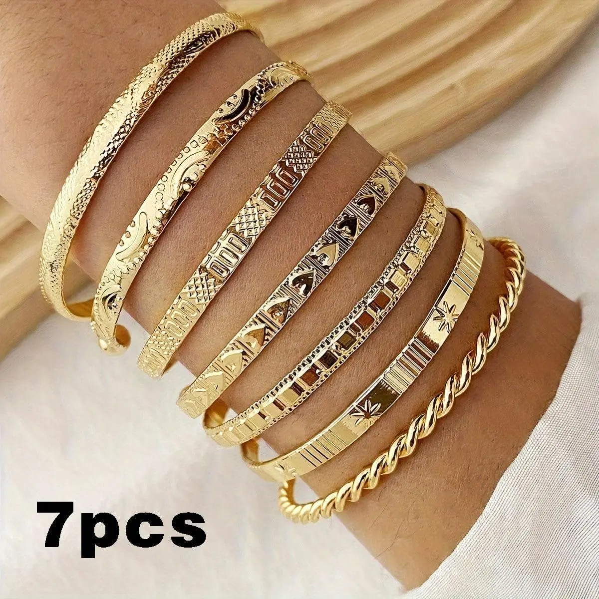 7pcs Boho Stackable Bracelet Collection For Women -Adjustable Iron Cuff Bracelets I Minimalist Twisted StarDesign With Carved Details, Perfect For Personal Use &Gifting, Great For Self-Use And Gifting