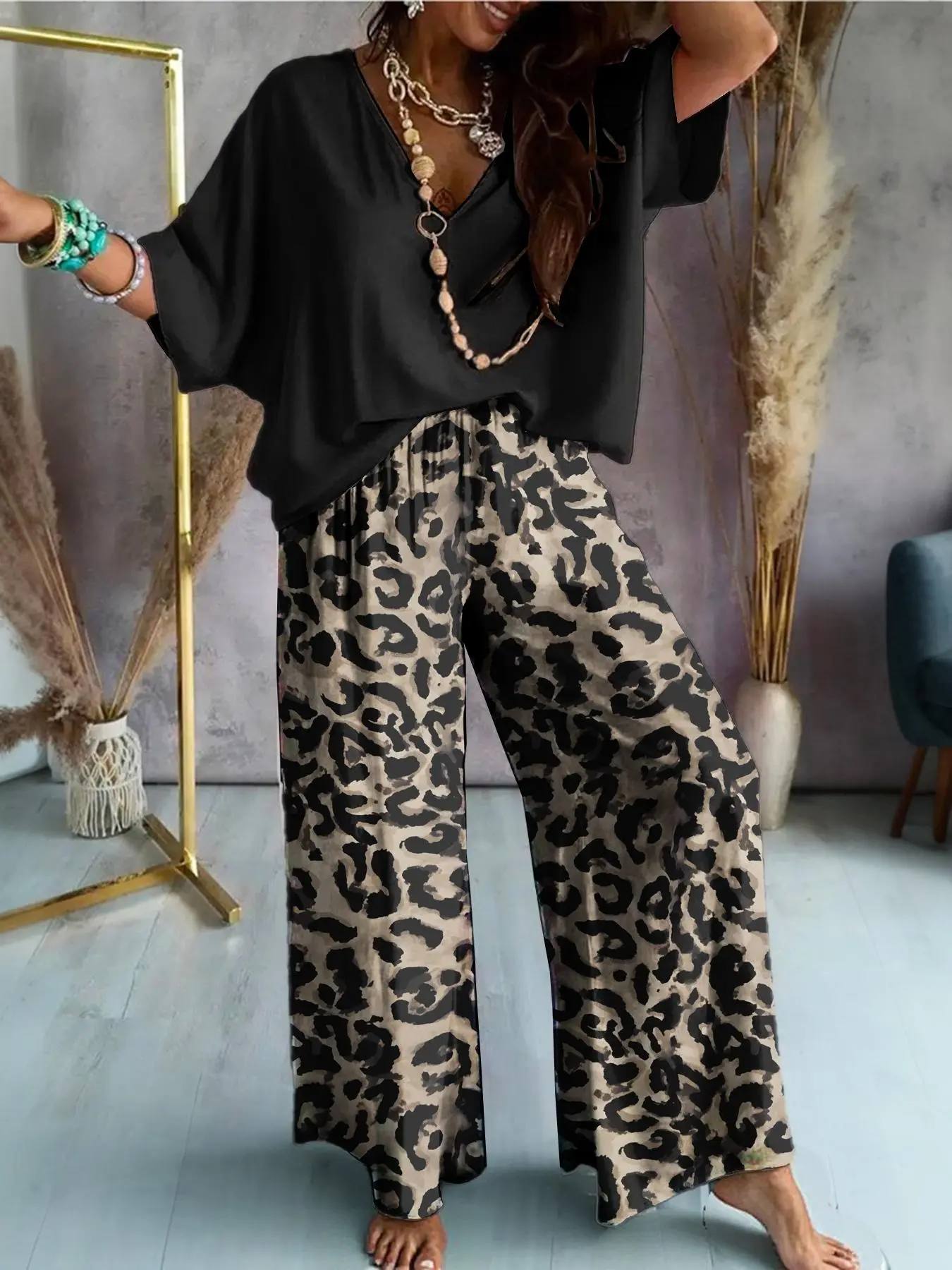【Plus Size】Top & Leopard Print Wide-Leg Pants Two-Piece Set, Casual Fashion Oversize Cozy Top & Pants for Daily Outdoor Wear, Women's Two-Piece Set for All Seasons, Casual Summer Clothing Set