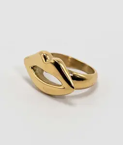 Lip Shape Ring | Pout Kiss Ring Gold-Plated
