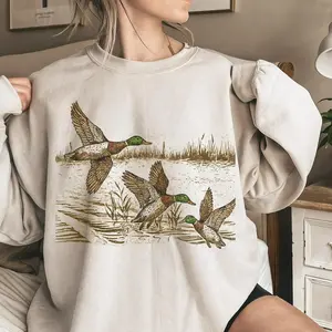 Retro Duck Nature Sweatshirt – 90s Vintage Mallard Pullover, Unisex Boho Cabincore Crewneck, Cozy Rustic Cabin Style