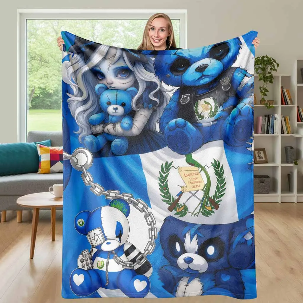 Cozy Flannel Throw Blanket with Majestic Quetzal & Guatemala Flag Grunge Graphic - Casual Soft, Ultra-Soft, Breathable, Lightweight, Warm, Anti-Pilling, Wrinkle-Resistant - Blanket for Couch, Bedroom Holiday Gift, Breathable Blanket