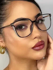 A Pair of Luxurious Oversized Reading Eyeglasses with a Starry Design, Suitable for Both Men And Women