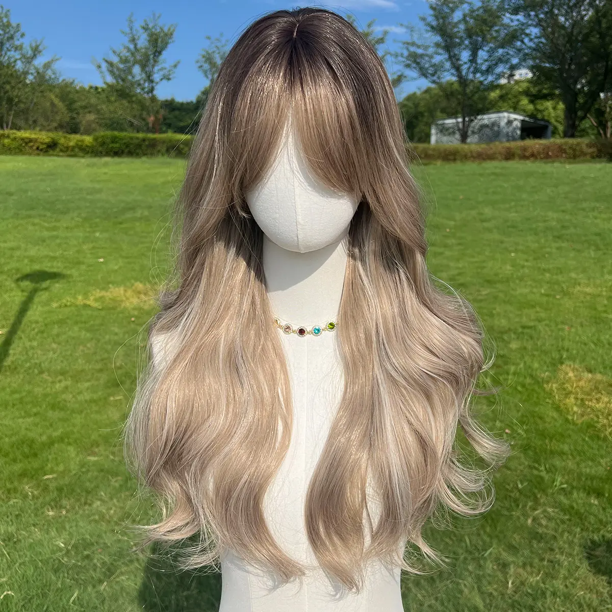 Smilco Ash Blonde Ombre Wavy Machine-Made Wig – Chic Waves, 26 Inch| SM457