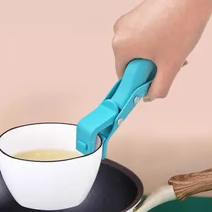 2 Counts Hot Plate Gripper, Multi-Purpose Anti-Scald Tool for Bowls, Plates, Pans, Serving as Holder, Clip, Tongs, Clamp in Kitchen Red & Green Multifunctional Kitchen Tool