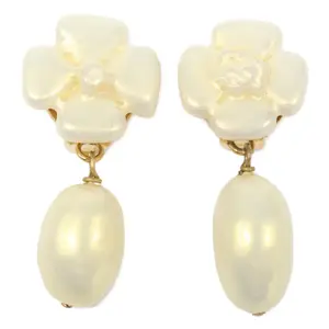 Pre-owned Chanel Earrings Pearl Gold-Tone Metal by Rebag