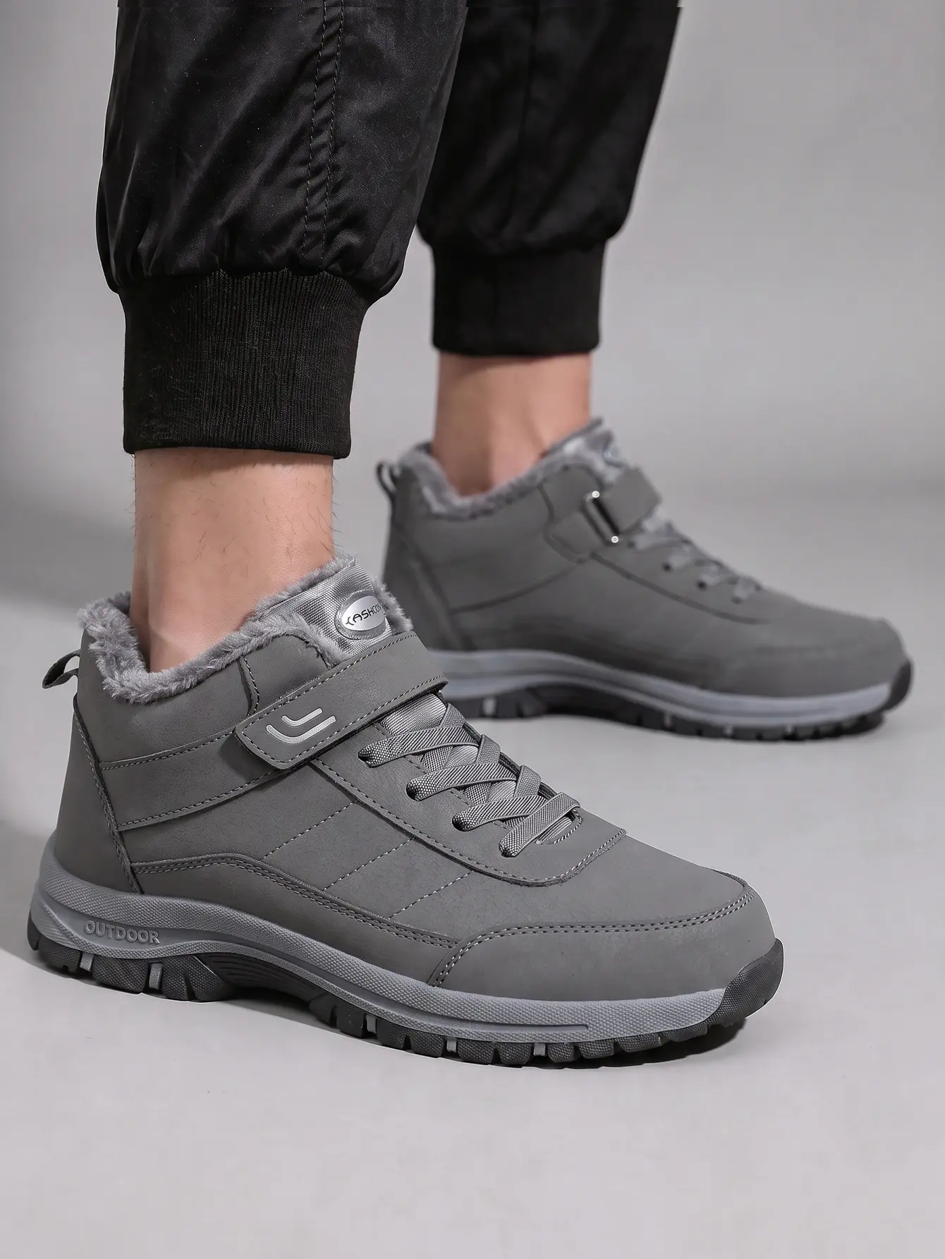 Men's Winter Snow Boots, Warm Fleece Lined High‑Top Walking Shoes, Adjustable Hook‑and‑Loop Waterproof Non‑Slip Outdoor Cold‑Weather Boots for Elderly