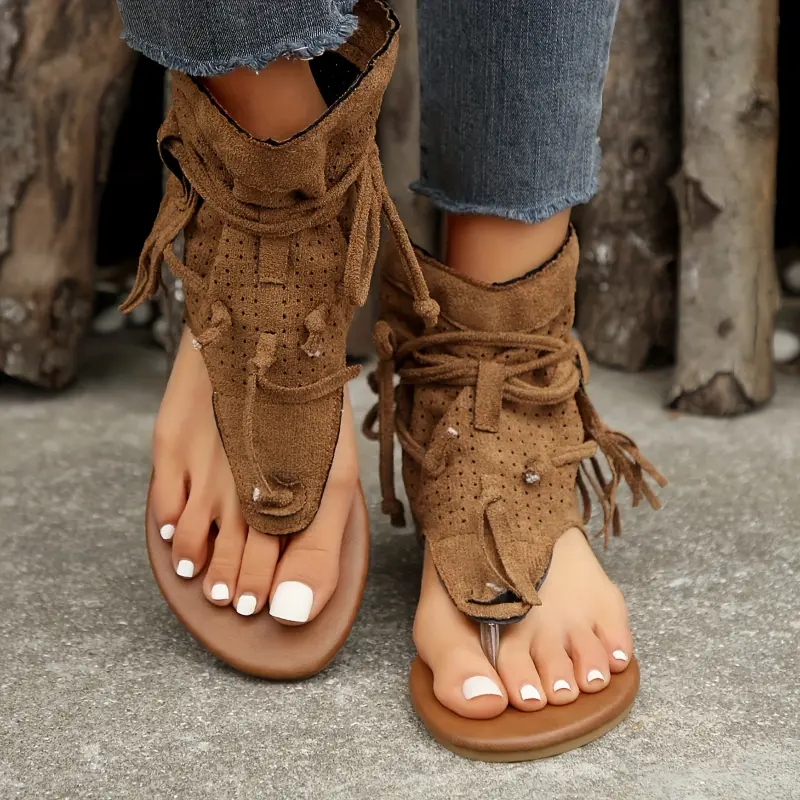 Women's Retro Gladiator Sandals, Lace-Up T-Strap Design with Tassels, Solid Fabric with a Comfortable Split-Toe and Flat Heel, Polyurethane