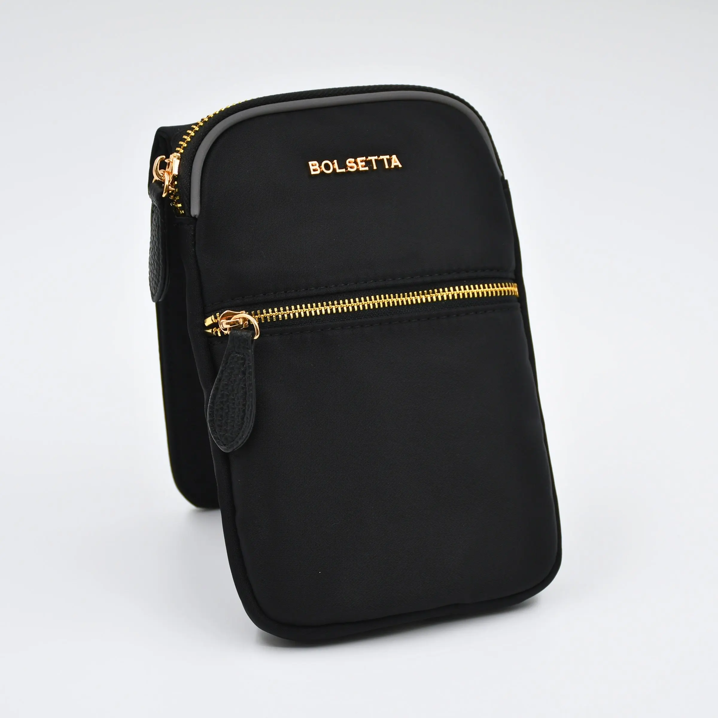 BOLSETTA Beltless Magnetic Waist Bag, Versatile Black Nylon Blend Pouch with RFID Blocking, Compact and Lightweight for Travel, Black Fanny Pack, Versatile Bag, Waist Bags