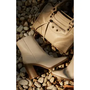 Alette Block Heel Ankle Boots - Ivory