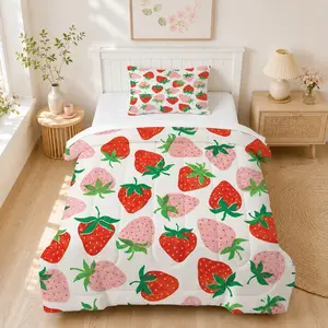 Strawberry Print Quilt 2/3 Piece Set (1 Quilt and 1/2 Pillowcases), Fresh Orchard Floral Illustration Style, Single-Sided Print, Soft Comfortable Quilt, Air-Conditioning Quilt and Nap Blanket, Suitable for Bedroom, Sofa, Dorm, Travel, Camping and All-Seas