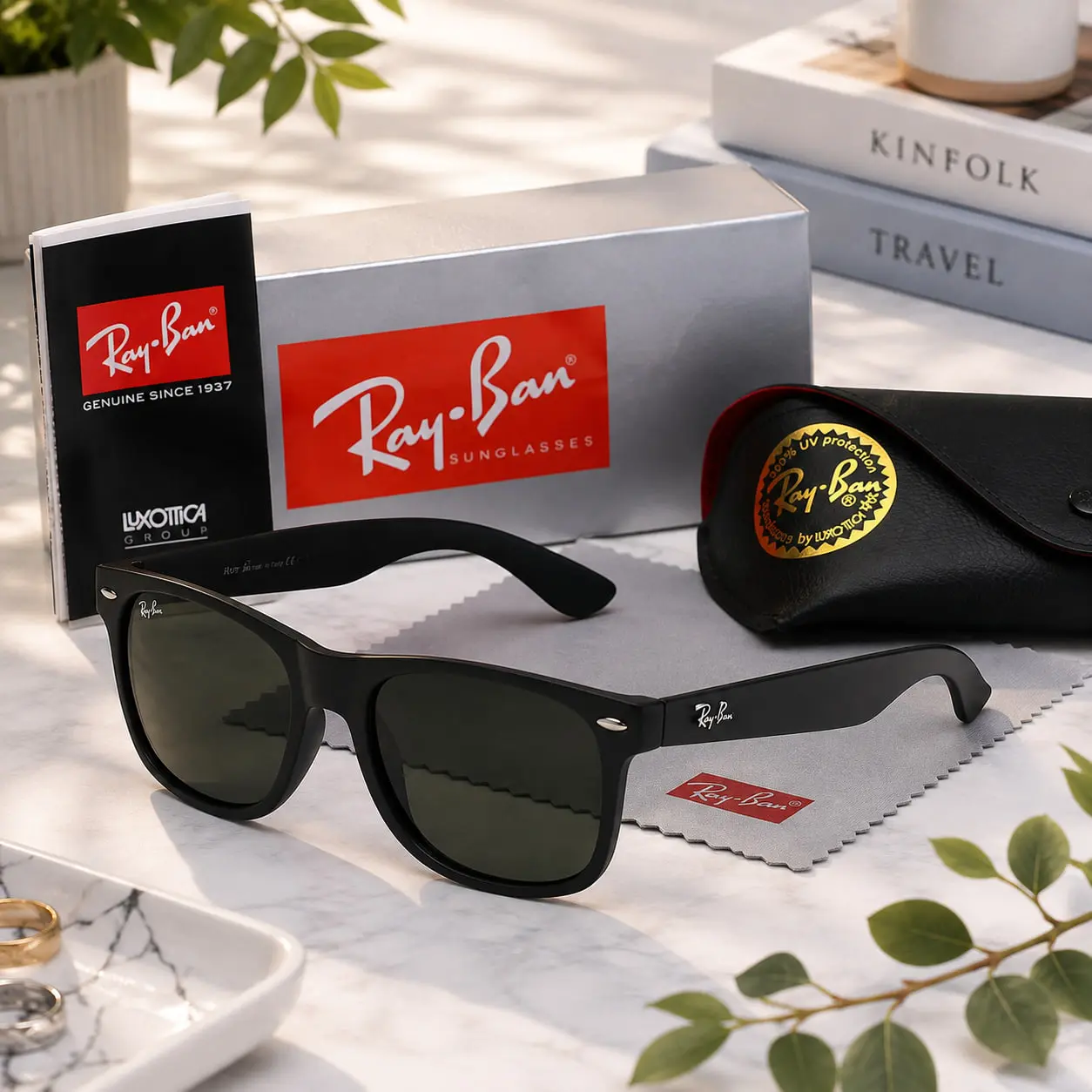Ray-Ban Black Polarized Sunglasses – Glossy Frame with UV400 Lens Protection for Men & Women