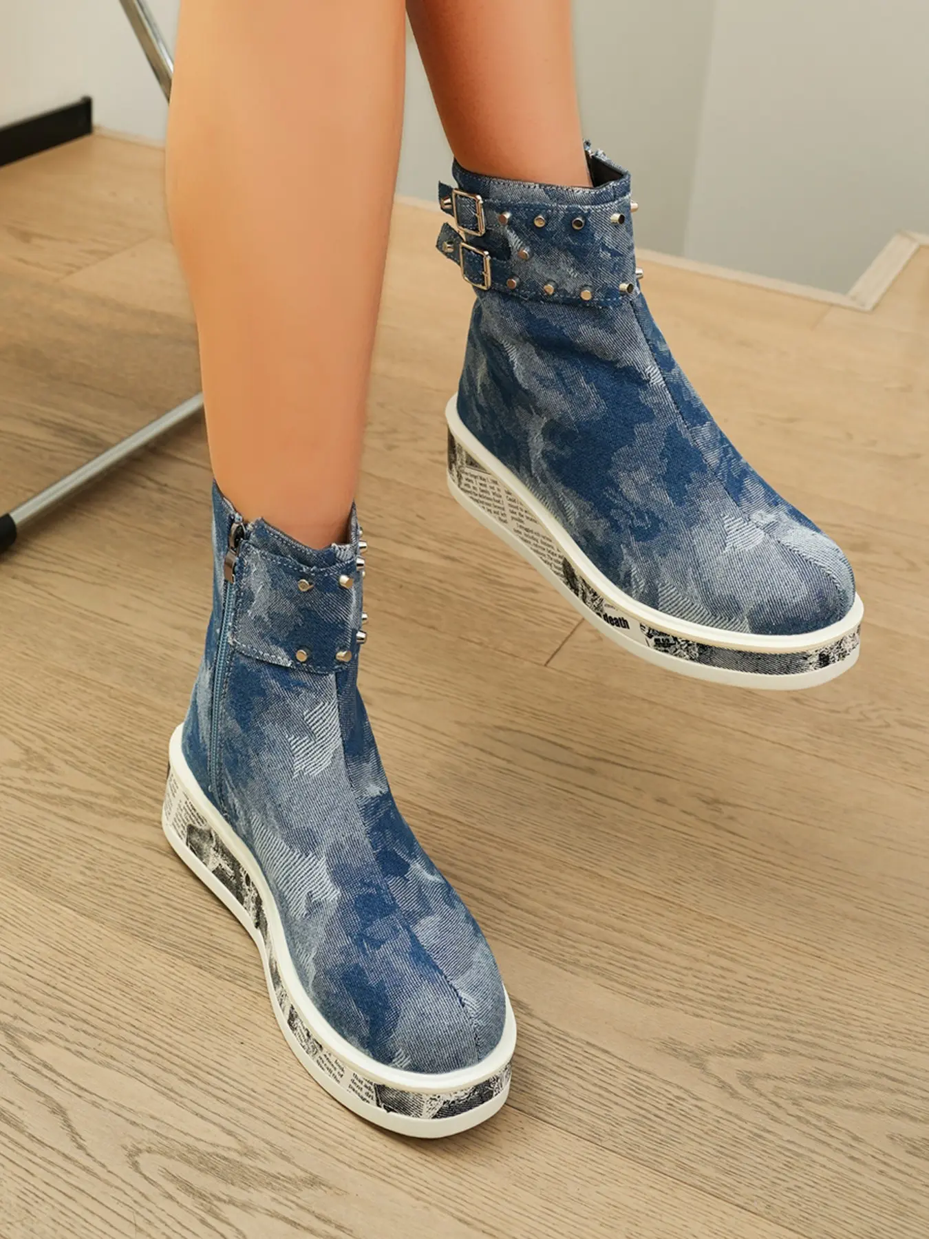 American Vintage Distressed Denim Wedge Boots, Retro Style Low Heel Shoes, Comfortable Casual Footwear for Women, Versatile Fashion Boots, Casual Ankle Boots