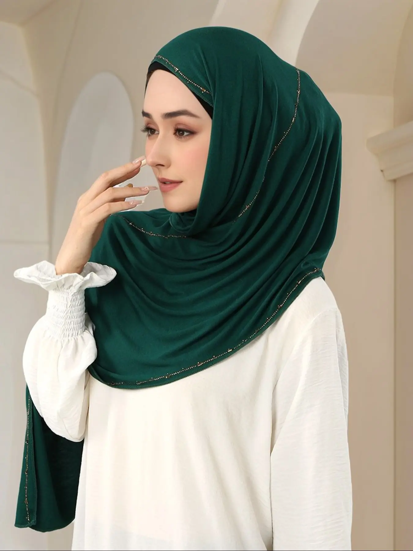 Women's Elegant Chic Woven Fabric Hijab Scarf for Muslim, Chain Detail Design, Casual Daily Wear & Outdoor Photography Accessory, Head Scarf, Muslim Headscarf Cover