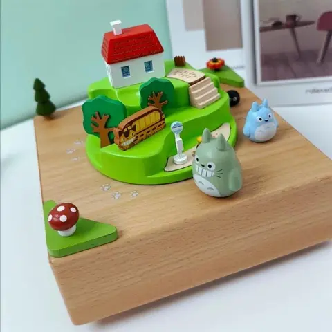 Handcrafted Carved Chinchilla Music Box with Built-in Tune - Novelty Home Supply with Unique Appearance, Festive Ornament, Relaxing Christmas Gift for Adults
