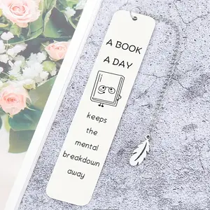 Stainless Steel Bookmark Cute Bread Shape, Perfect Gift for Readers and Book Lovers, Ideal for Valentine's Day, Birthday, Graduation