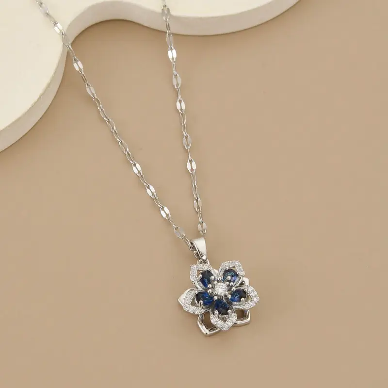 Rotatable Five-Petal Flower Stainless Steel Necklace for Women, Elegant Jewelry, Jewelry Gifts, Perfect Gift for Halloween & Christmas, Necklace for Daughter