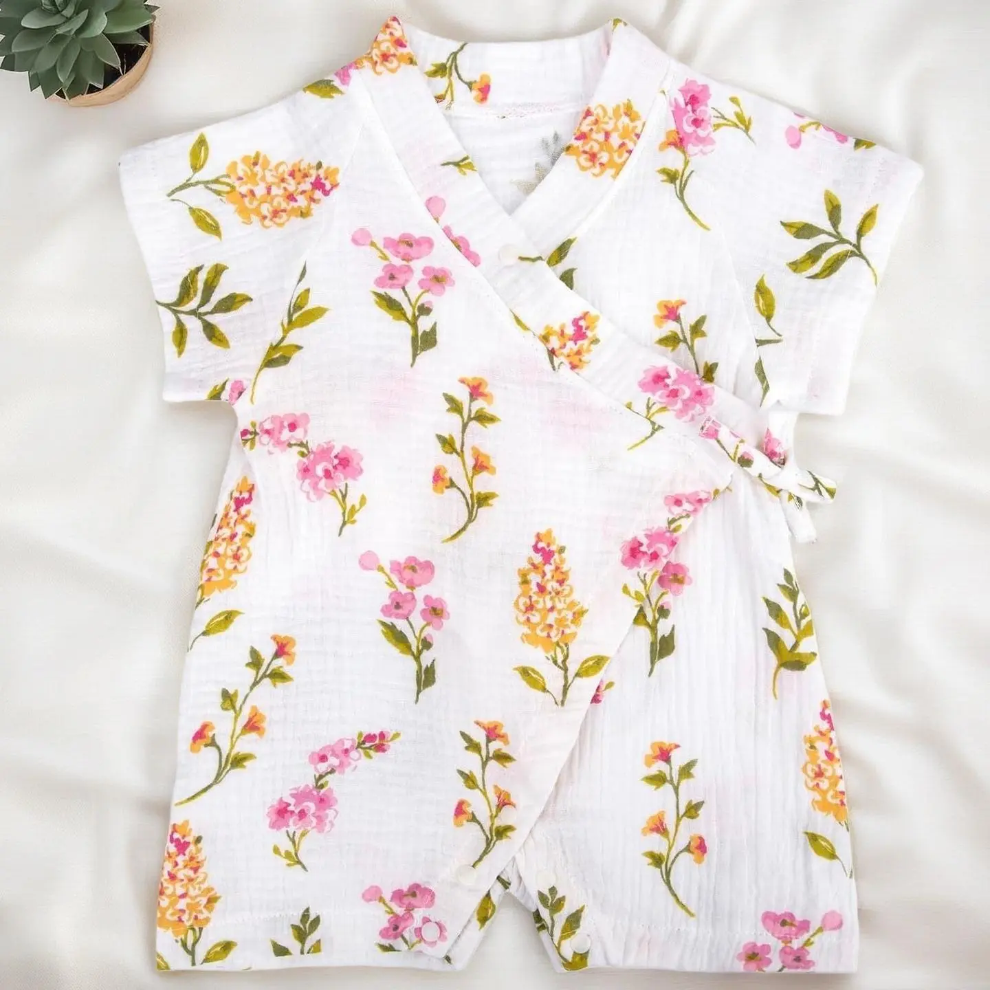 L-A023     Kimono Robe for Newborns: Cotton Baby Onesie & Japanese Style Clothing