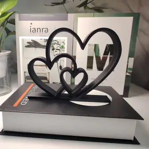 DIYDECTK heart-to-heart statue, simple black and white design, love statue ornaments, bookshelf statues, desk ornaments, Valentine&39;s Day gifts, gifts, home decoration, Interior Decoration Accessories, Sculpture desk decor