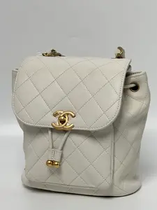 Pre-owned CHANEL LEATHER Backpacks White Quilted CC Backpack P034CC