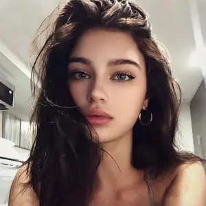 One Treasure Mall shop logo