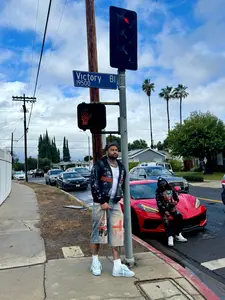 Victory Blvd “Children of The Field” 3/4 Jorts (Denim)v1