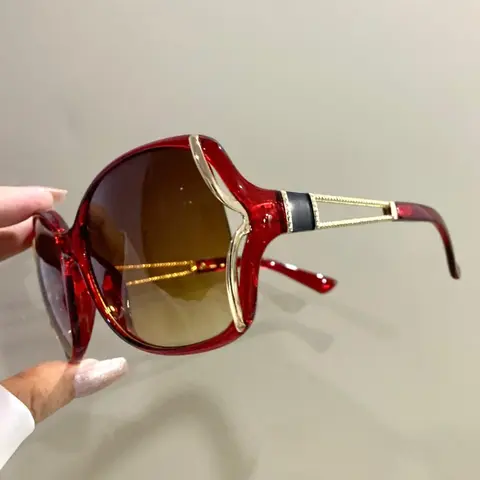 Women's Elegant Trendy Fashion Glasses Large-Frame PC Lens Glasses with Hollow Temples, Casual Style All-Season Accessories, Perfect for Vacation, Stylish Glasses