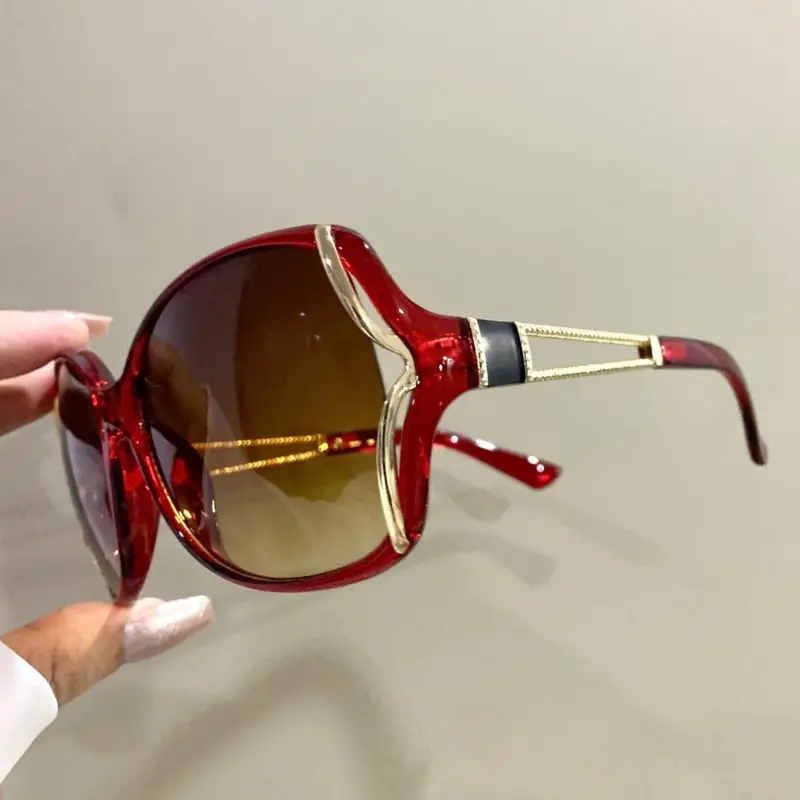 Women's Elegant Trendy Fashion Glasses Large-Frame PC Lens Glasses with Hollow Temples, Casual Style All-Season Accessories, Perfect for Vacation, Stylish Glasses