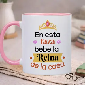 En Esta Taza Bebe La Reina De La Casa Mug, 11oz Reusable Coffee Cup for Hot and Cold Drinks, Funny Spanish Queen Design, Ideal Gift for Mother’s Day Christmas and Birthdays, Insulated Ceramic Construction