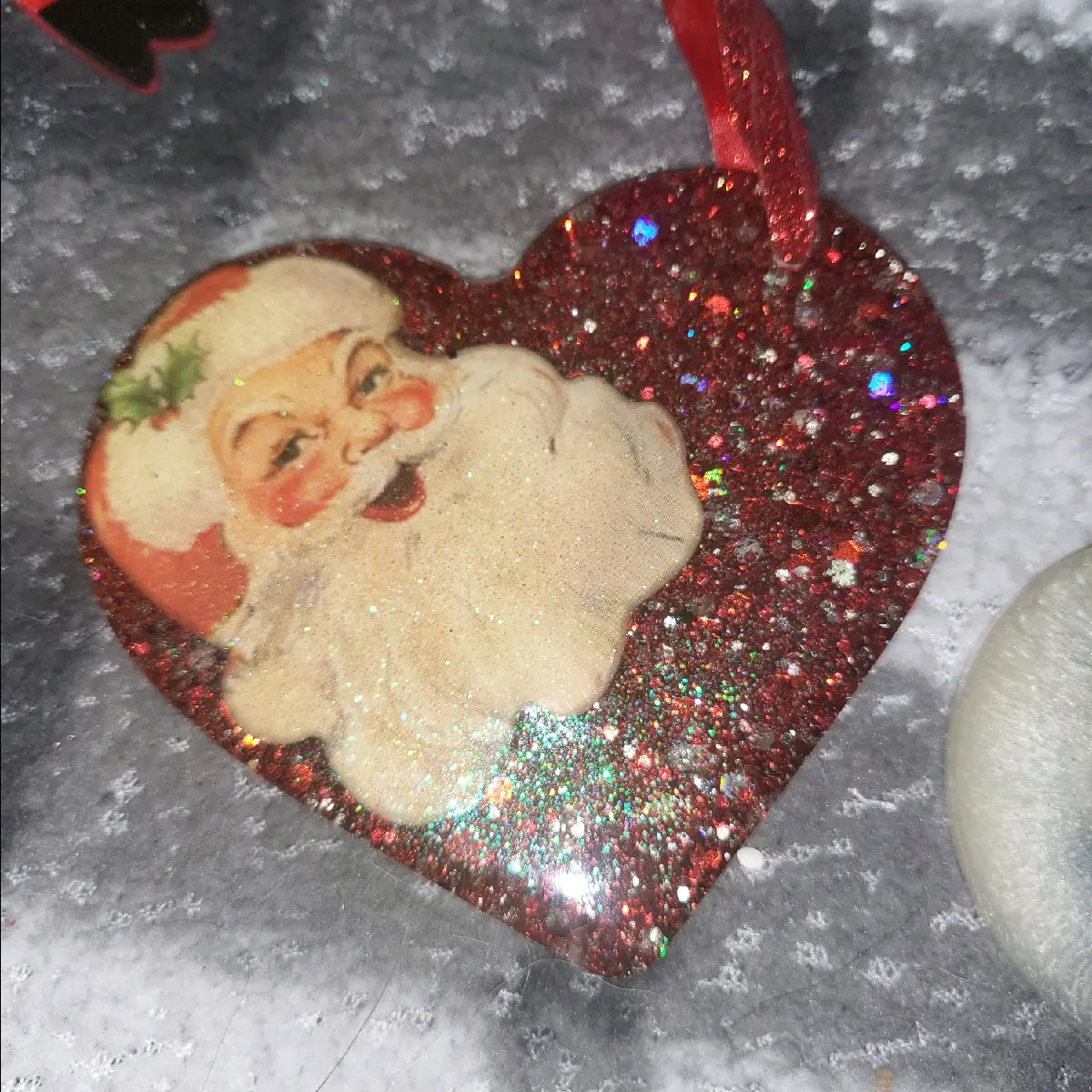 Santa Claus epoxy Christmas ornament or decoration heart-shaped