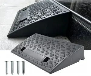 2PCS Heavy Duty Plastic Curb Ramp 2.75 Inch Rise Driveway Threshold Ramp 19.7" x 10.6" x 2.75" Anti-Slip Sidewalk Ramp for Car Motorcycle Home Garage