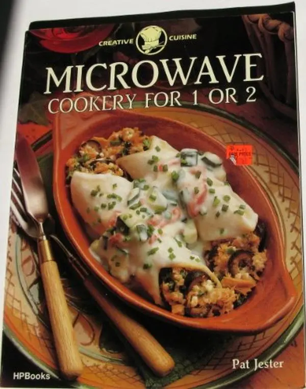 USED Book - Microwave Cookery for 1 or 2 (Creative Cuisine) by Pat Jester (Paperback) - english