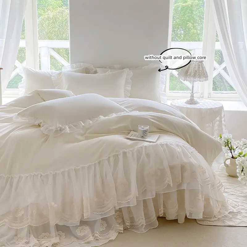 3pcs Korean embroidery lace bedding, Comfy Cozy bedding set, Embroidered bed set, with duvet cover and pillowcase (excluding core), fabric is comfortable, soft, breathable, duvet cover has zipper for easy removal & washing, suitable for all seasons