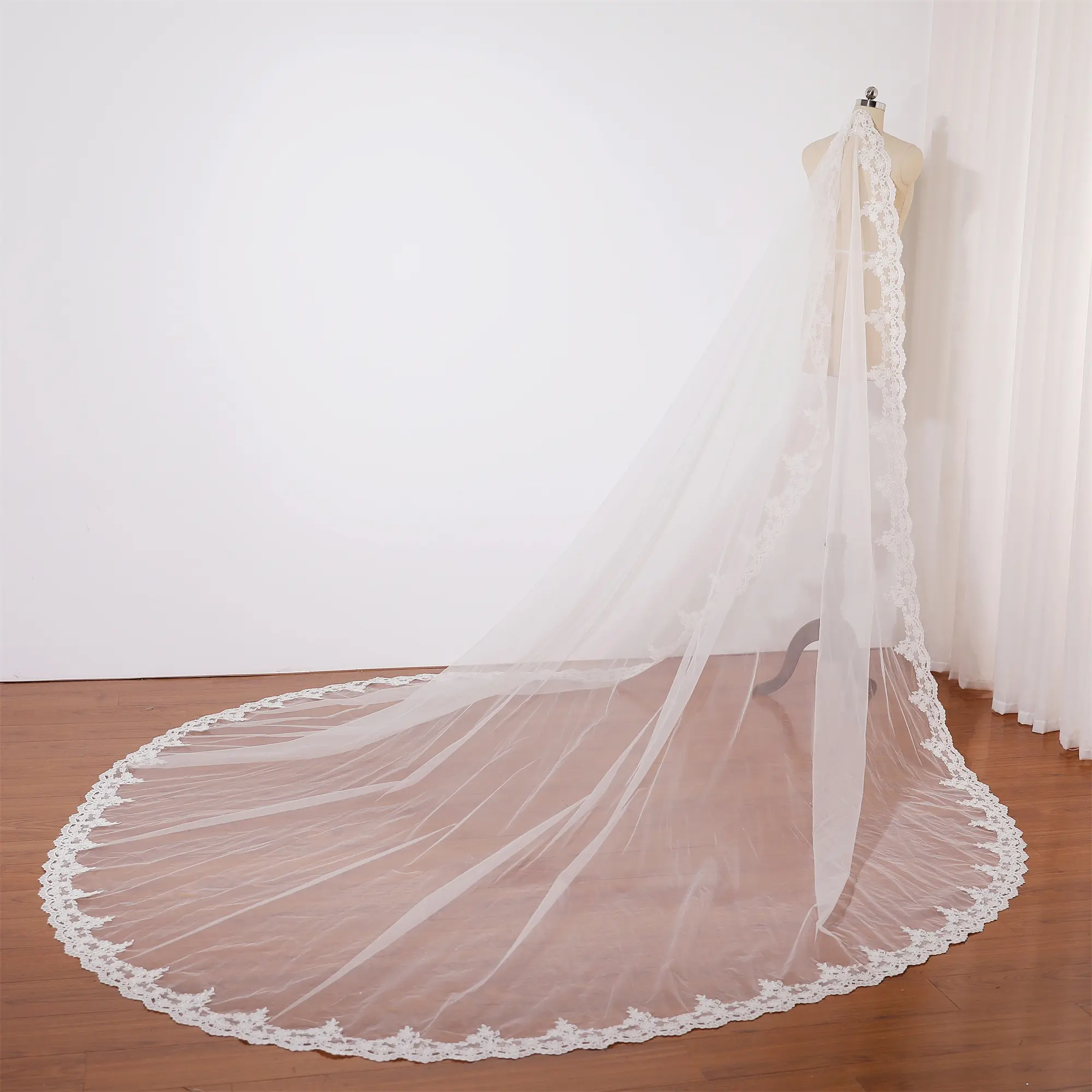 Extra wide wedding  bridal veil, Ivory lace bridal veil, Handmade cathedral wedding veil, Small flowery veil, Retro church veil, Elegant tulle veil for wedding dress