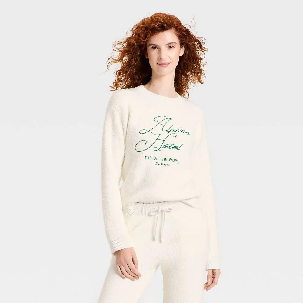 Women's Long Sleeve Cozy Alpine Knit Bouclé Crewneck Pullover Sweater - Universal