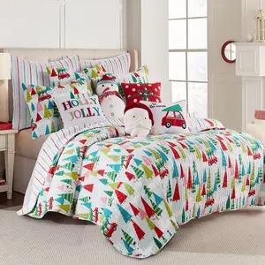 Merry & Bright Holly Jolly Quilt