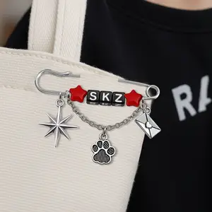 2PCS KPOP SKZ STAY Merch Accessory Gifts Party with Star and Paw Prints for Stylish Fans