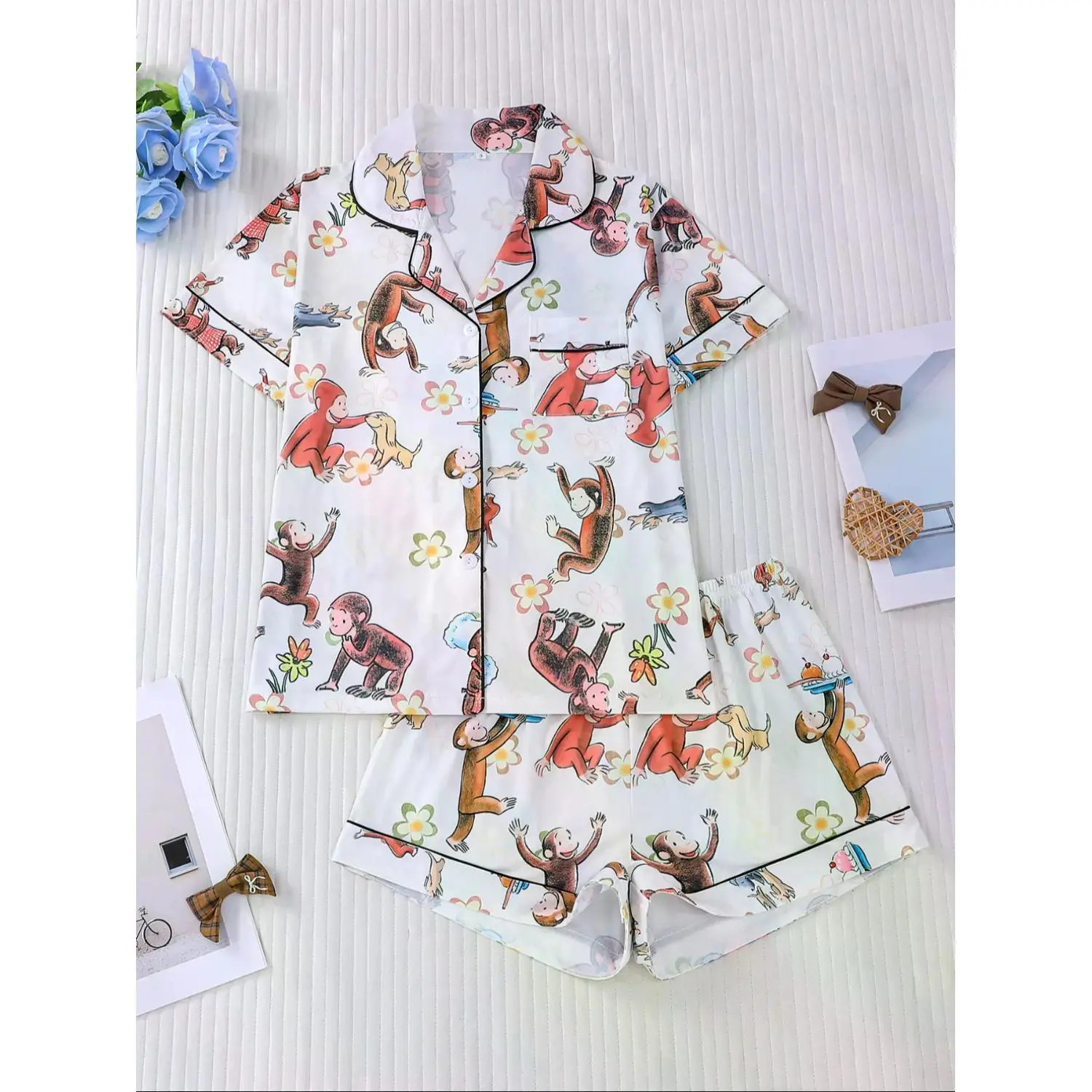 Women's Monkey Print Pajama Set - Short Sleeve Collared Button-Up Top & Elastic Shorts, Cozy All-Season Loungewear Sleepwear