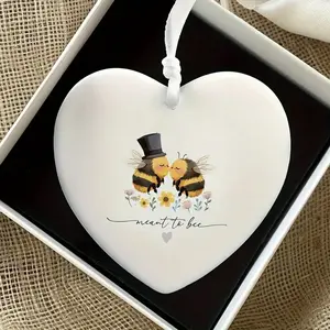 1pc Ceramic Product, Charming Heart-Shaped "Bee Love" Keepsake - Romantic Bee Design with Floral Accents, Ideal Wedding Gift for CoupleS Memory Ory, Wedding Keepsake|Elegant Home Ornament