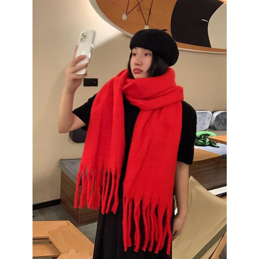 Solid color: Red (slightly brighter)