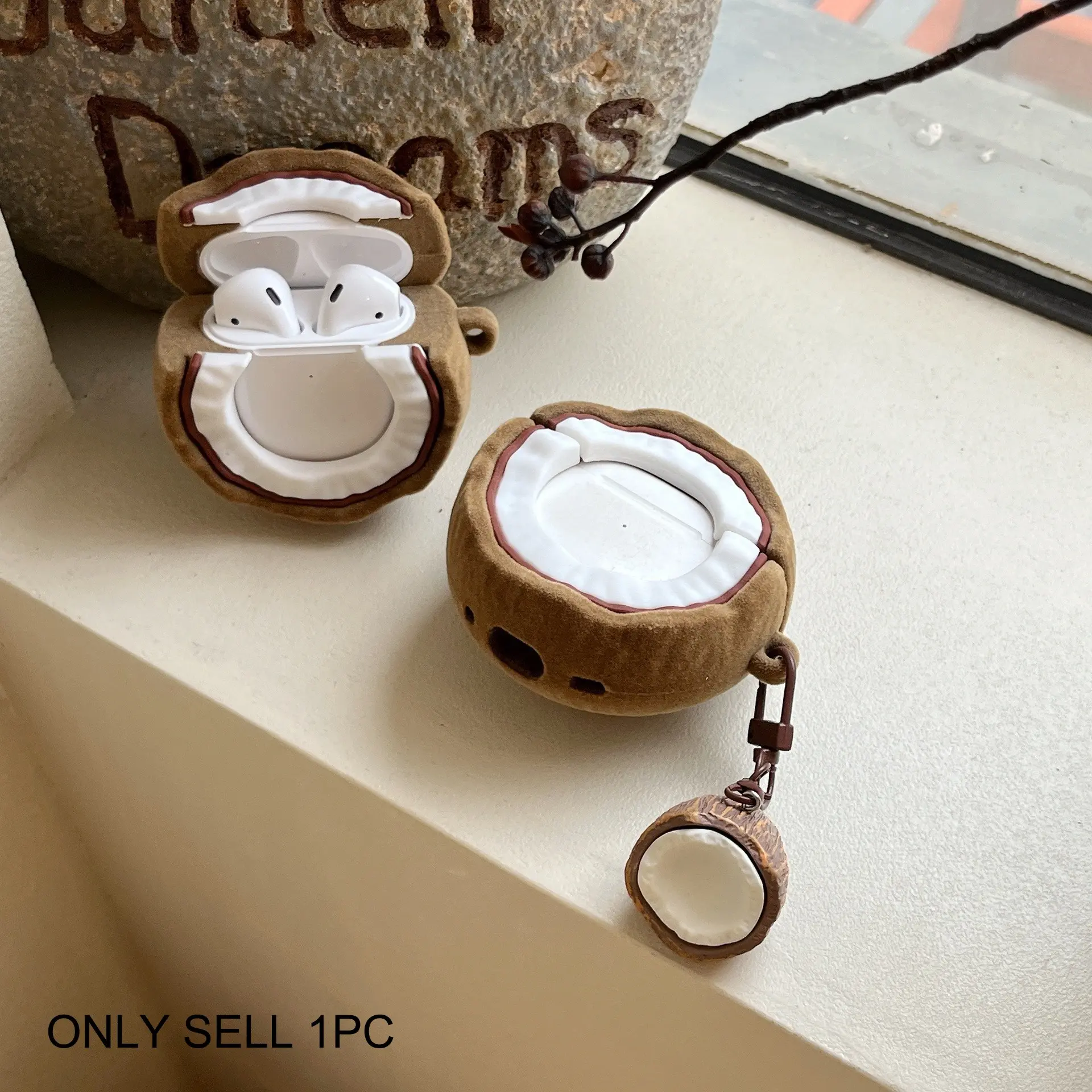 1 piece of plush coconut shaped headphone protective case, anti drop and durable Protection silicone headphone case, Apple wireless Bluetooth headphone case, suitable for AirPods 1/2/3/4/pro/pro2/pro3 Headset, Earphone Protective Cover