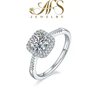 1.0 Carat Square-Cut Synthetic Moissanite Elegant Ring in Sterling Silver 925 D Color VVS1 Clarity for Women Party Dress Costume Promise Ring