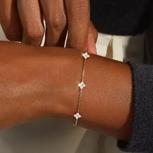 Diamond Bow Bracelet Starry Sky Light Luxury Minimalist Small Versatile Fashion Jewelry for Women Girls Gift