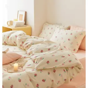 Strawberry Duvet Cover Set Queen Size Girls Cute Pink Strawberries Comforter Cover 3 Pieces Soft Lightweight Microfiber Cream White Bedding with Zipper Closure