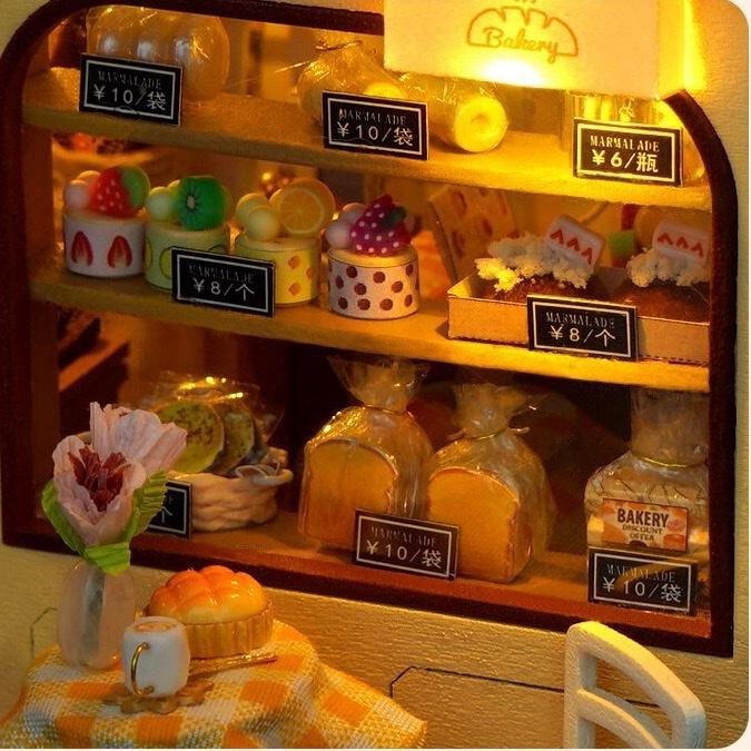 DIY Miniature Dollhouse Kit - Cozy Bakery Shop with LED Lights | Creative Handcraft Gift for Girls & Hobbyists