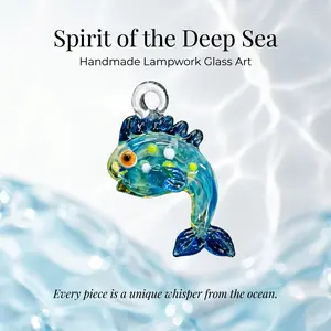 Handmade 3D Fish Crystal Glass Pendant, high-grade ocean-style ornament. Ideal for DIY necklaces, bracelets and elegant handicrafts. (Cord not included)