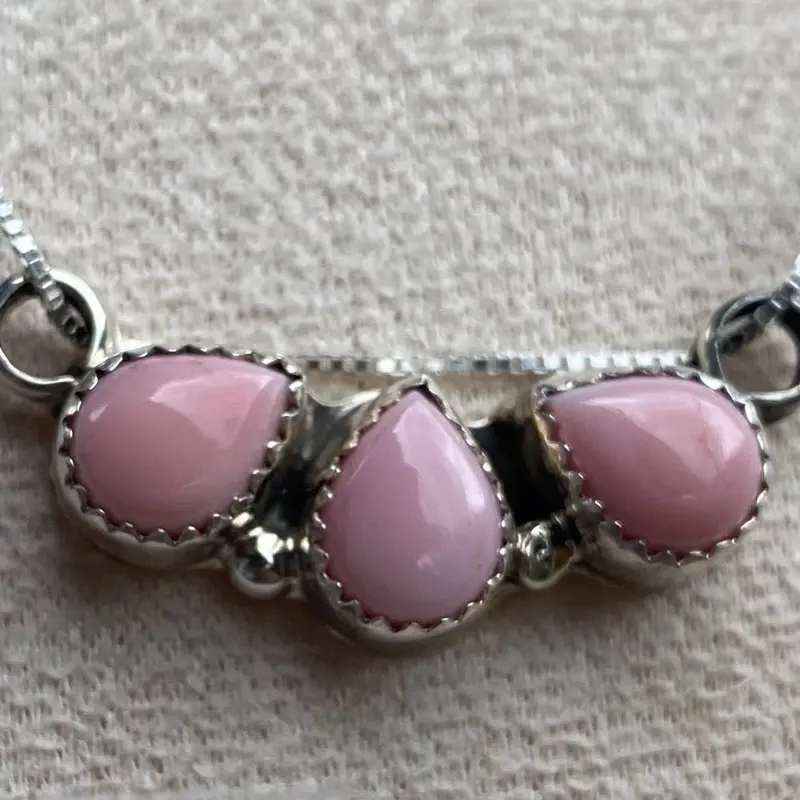 Pink Queen Triple Conch Necklace - Sterling Silver