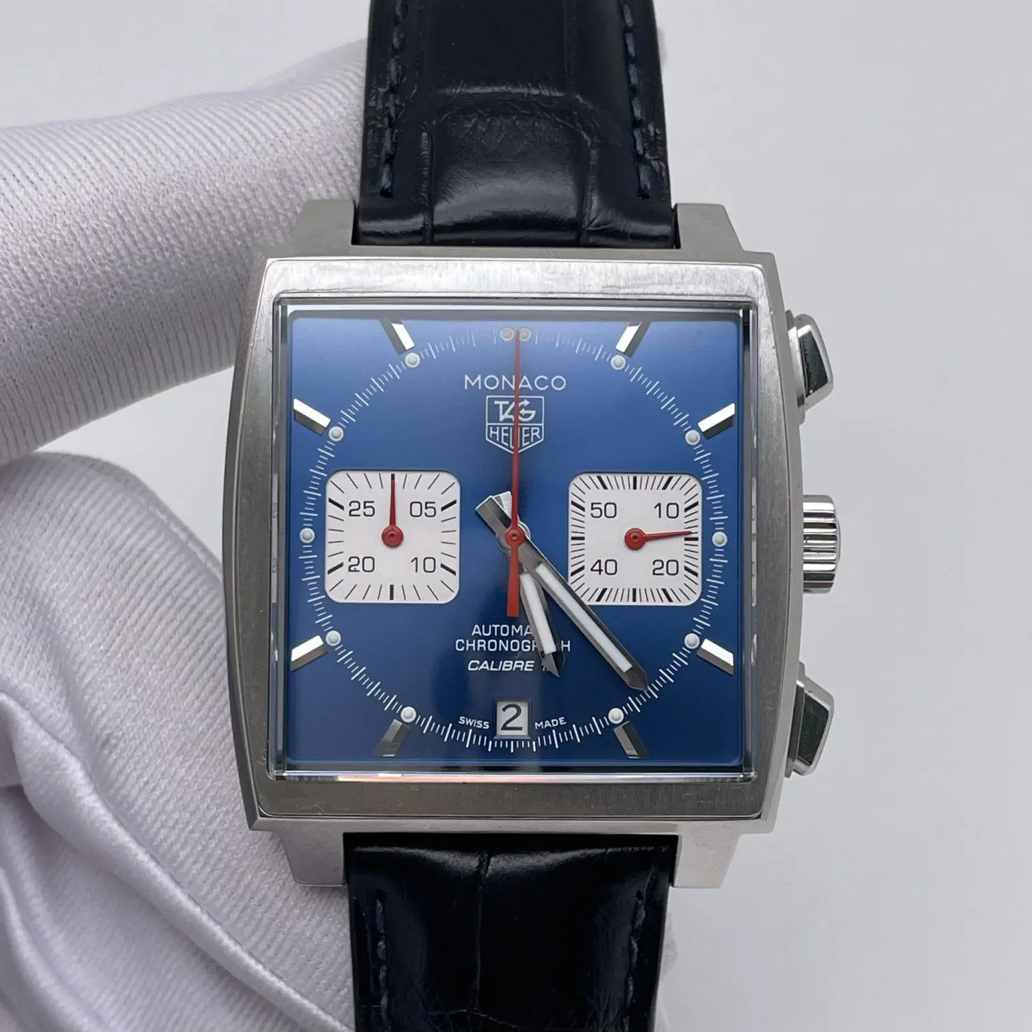 WA.TAG Heuer 39mm Reference CAW2111.FC6183/0725