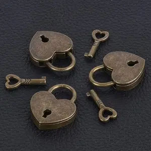 Charming Bronze-alloy Heart-shaped Mini Vintage Padlock, Perfect for Jewelry Boxes and Luggage Locks