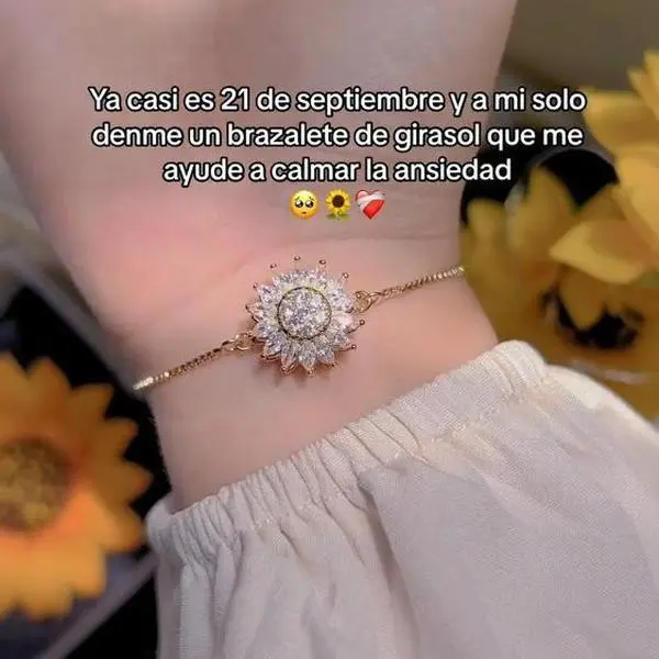 Spinning Sunflower Bracelet for Women – A Stylish Accessory for Serenity and Everyday Elegance