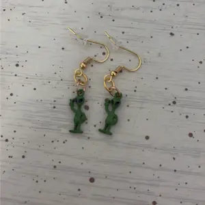 Green alien earrings